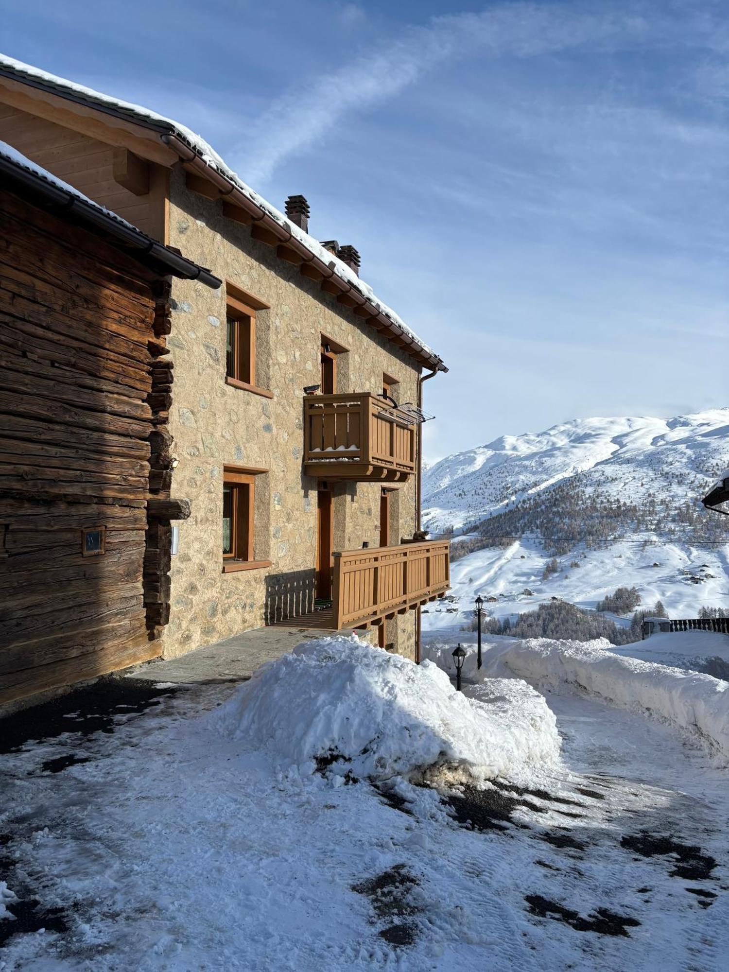 Baita Della Valle -Appartamento Bucaneve- Livigno Dış mekan fotoğraf